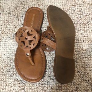 Franco Fortini thong sandals. GUC. Size 6.5